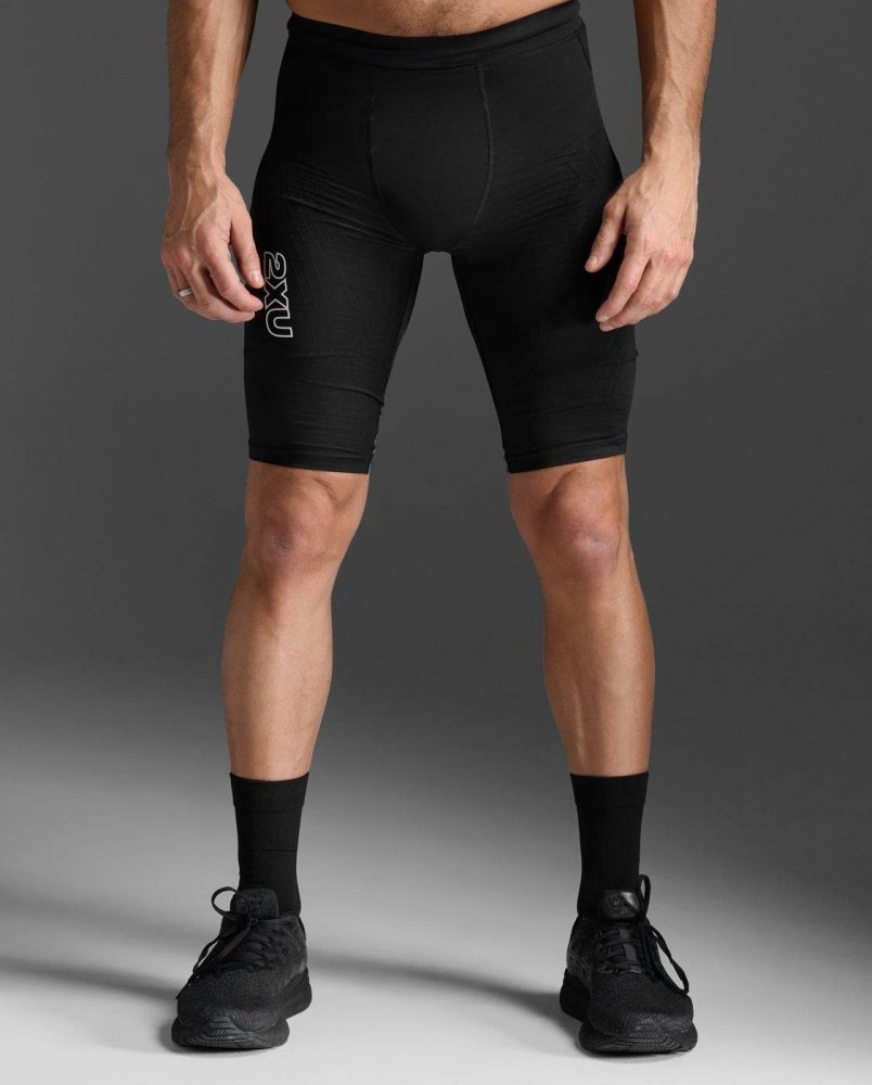 2XU - LIGHT SPEED REACT COMP SHORTS Men - Rev Online