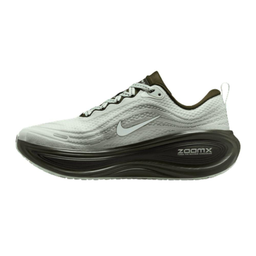 NIKE VOMERO PLUS SE รองเท้าวิ่งถนนผู้หญิง - Rev Online